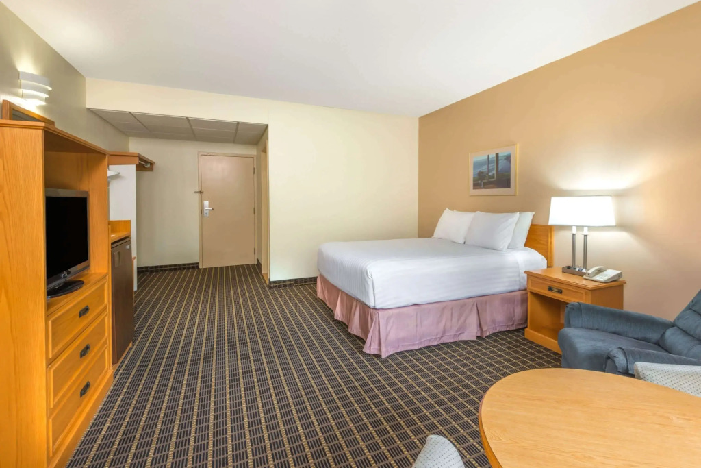 Howard Johnson by Wyndham Tillsonburg