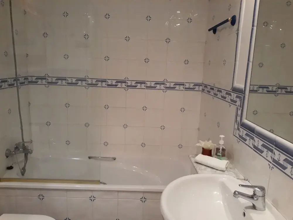 Apartment near Puente Romano