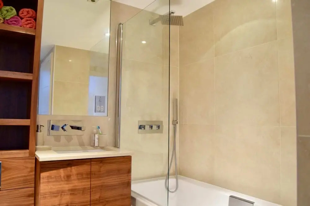Bright and Modern 1 Bedroom Flat in The Centre of London