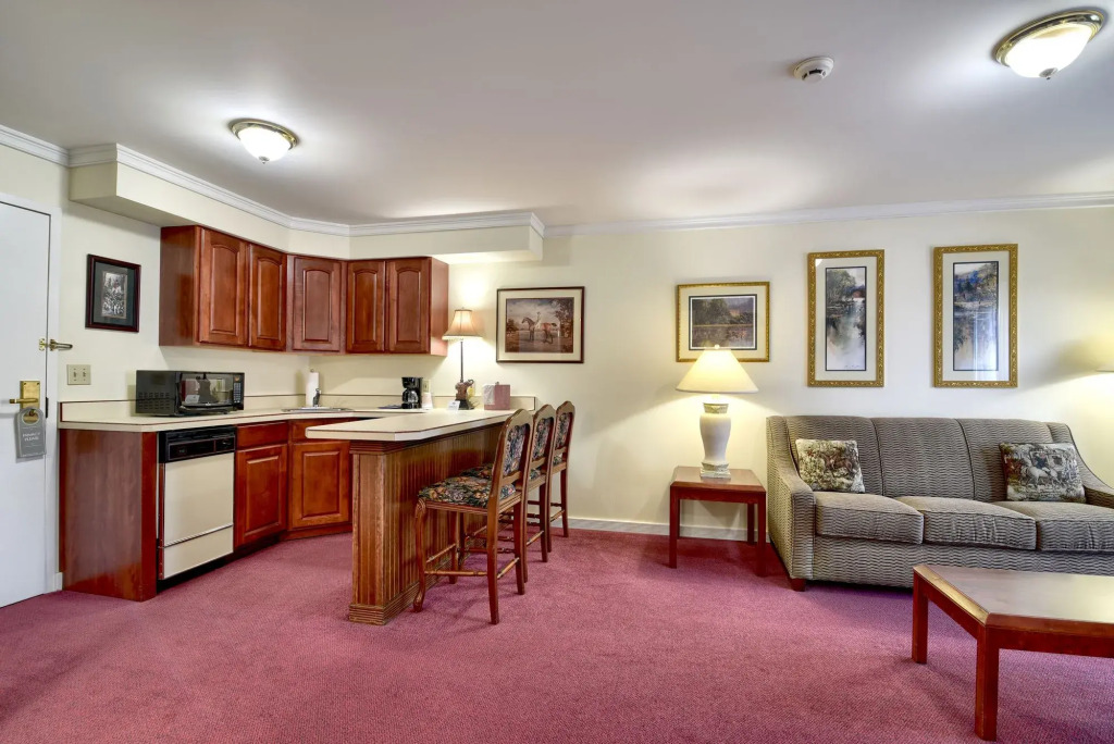 Roosevelt Inn & Suites Saratoga Springs