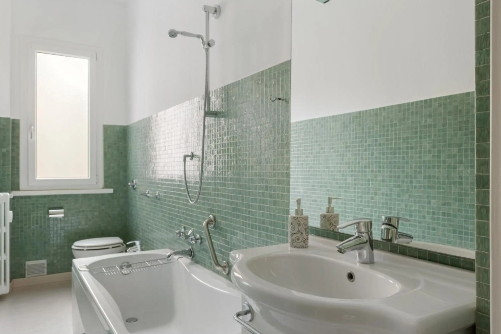 Wide & Modern apt close to China Town & Sempione area