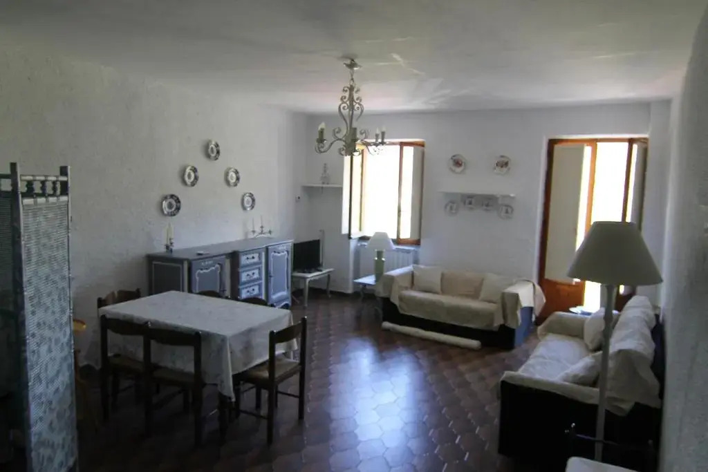 5 Lands Stone Cottage