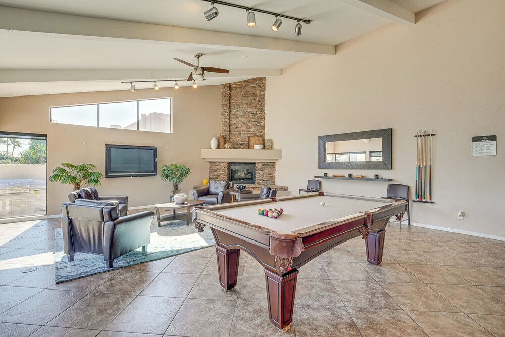 3 Mi to Camelback Mtn! Snowbird Escape w/ Pool