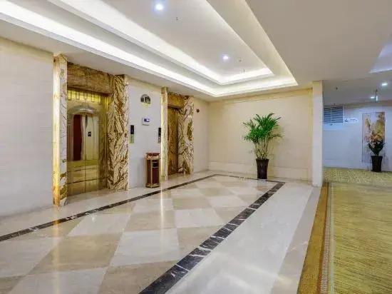 Aoti Hotel