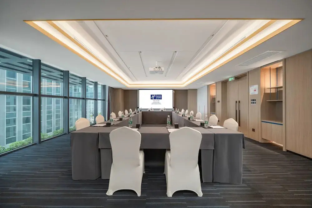 Holiday Inn Express Rongcheng Science And Technolo by IHG