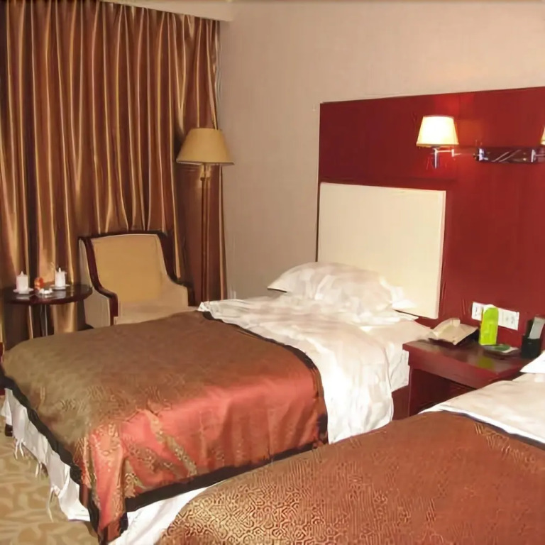 Xinglong Hotel