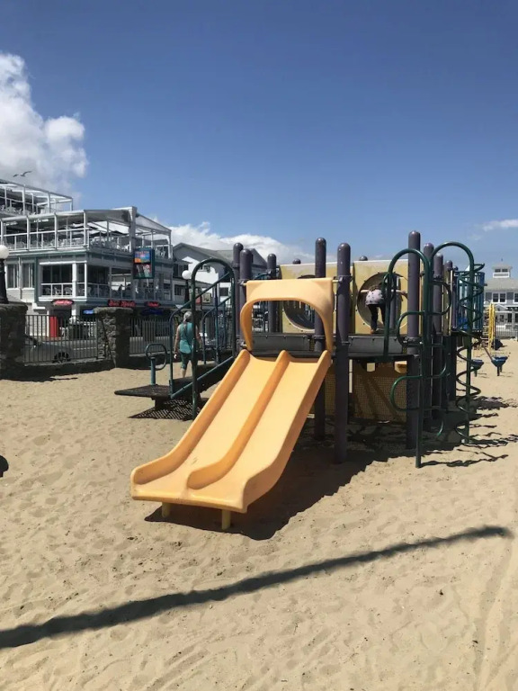 Sea Spray Condos
