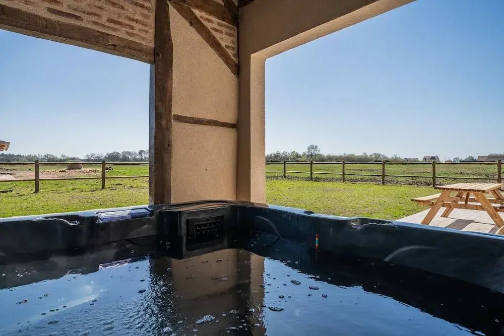 La Grange de Léonie Chambres dhôtes Piscine et Spa Calme et à 5min A71 A20 A85