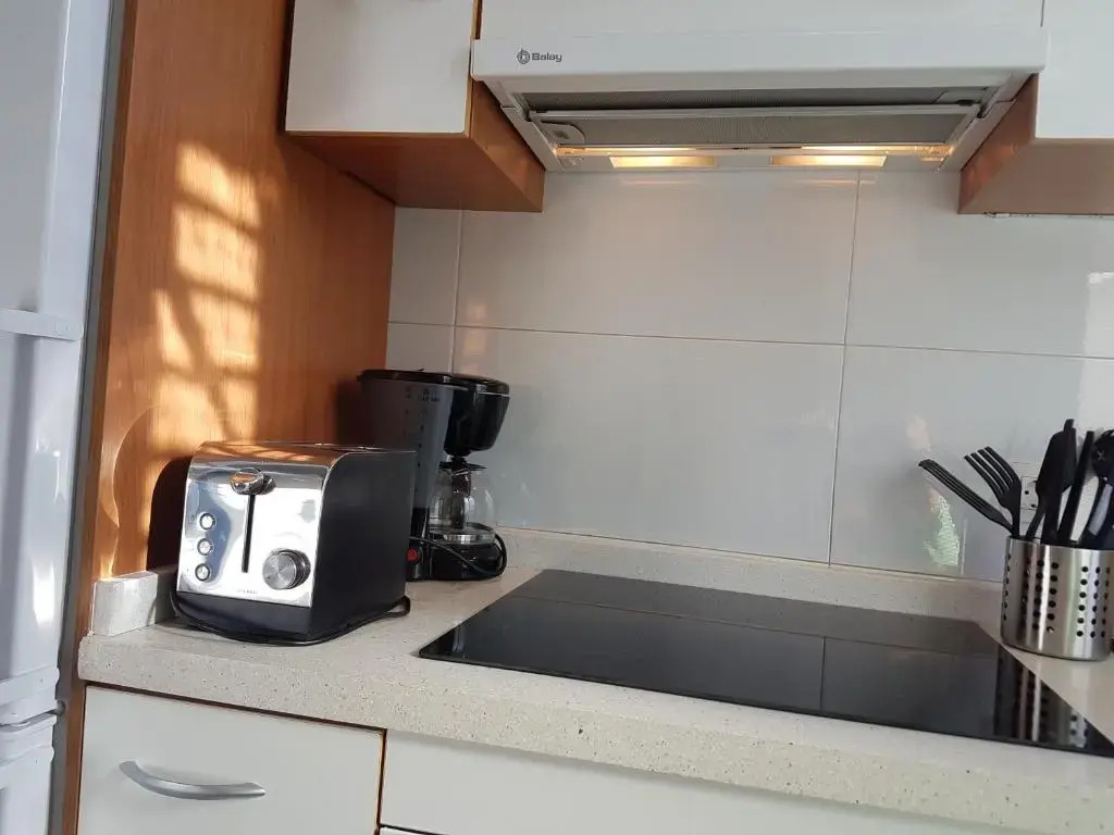 Apartment Casa Palmera only 150 meters to the beach, heated pool, wifi, SAT-TV, balcony with poolview