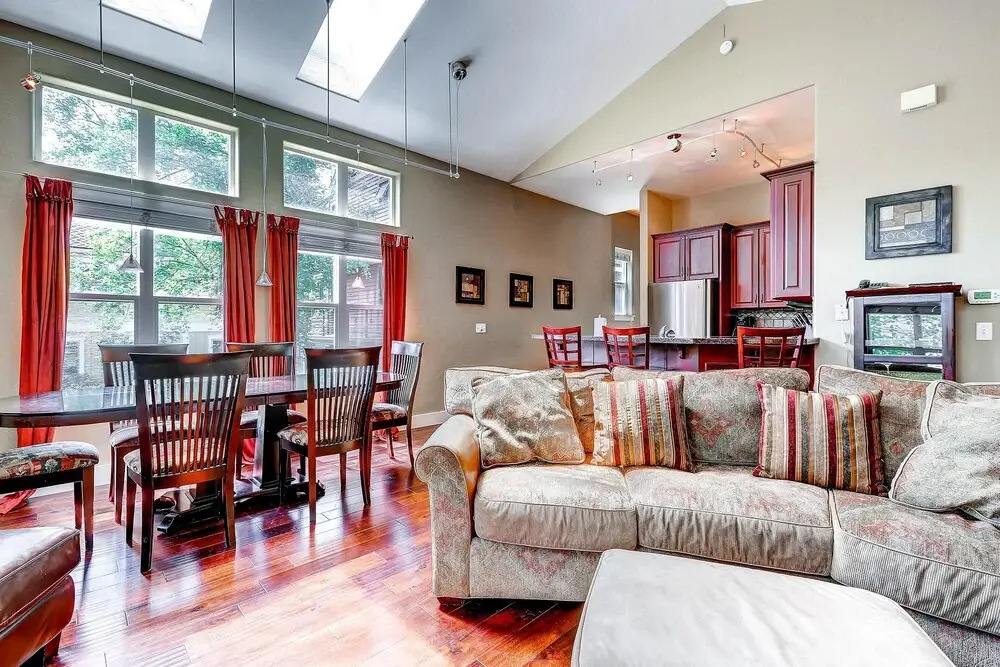 Woodside Villa
