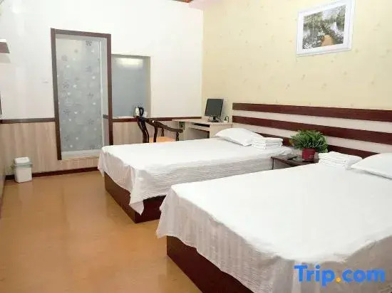 Huantai grand yue business hotel