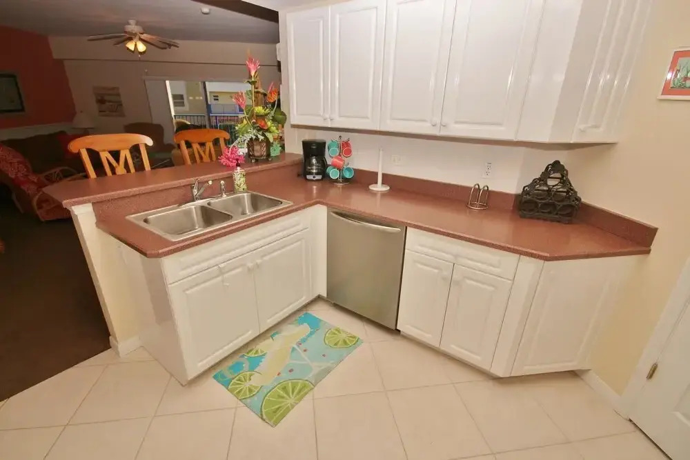 Oceanwalk 8-206 Apartment 2