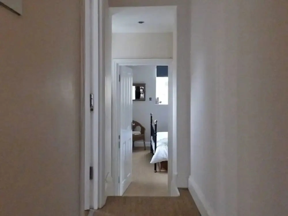Lovely 2 Bedrooms Apartment Near Queens Park