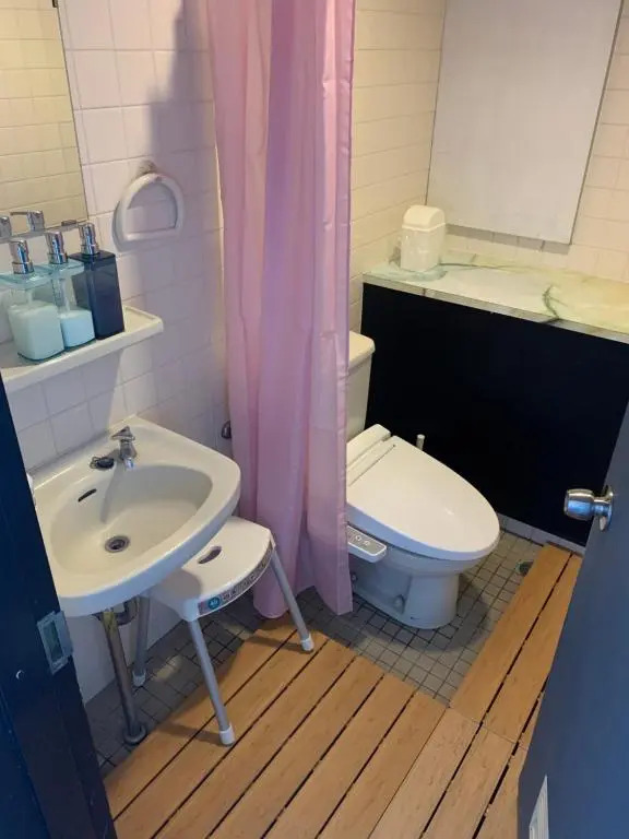 4人で一緒に熊本の中心地の最も広く安価な部屋 KDY stay