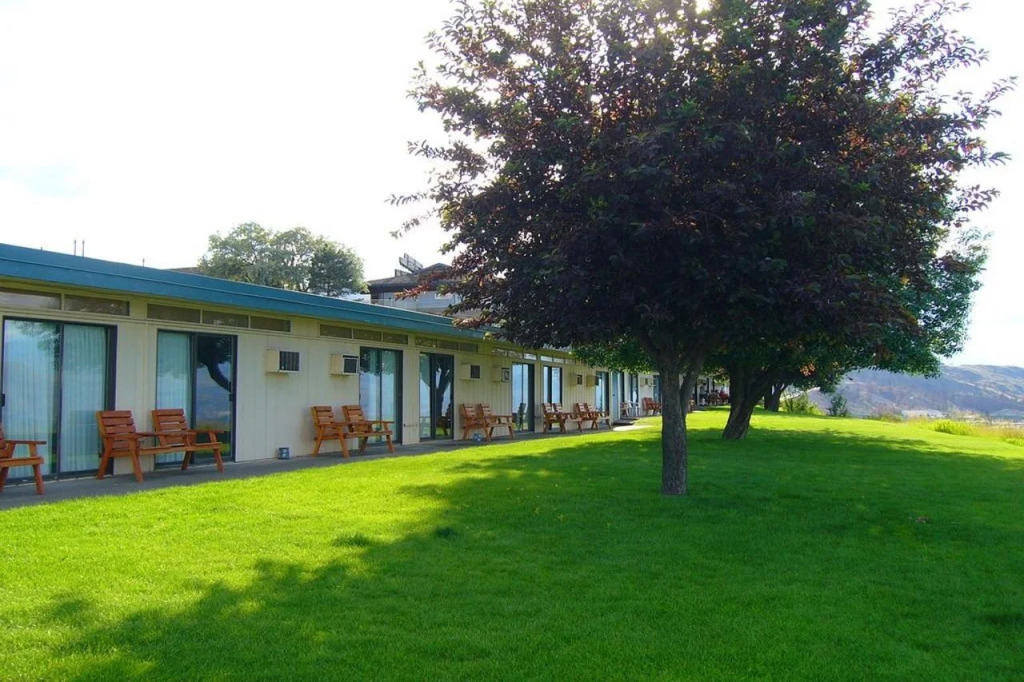 Hospitality Inn