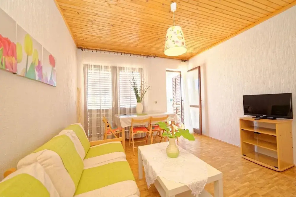 Apartments Marica 2876