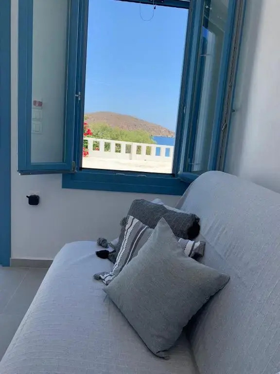 Studio on the beach, Leivadakia, Serifos