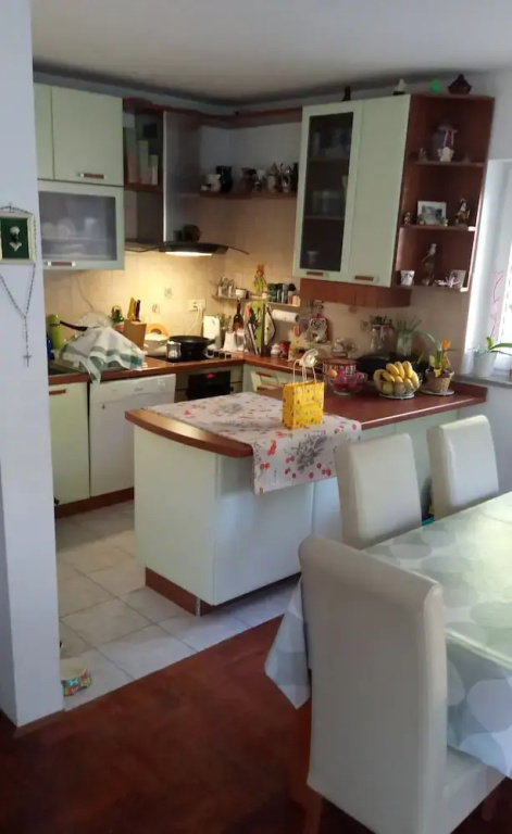 Inviting 2-bed Apartment in Moscenicka Draga