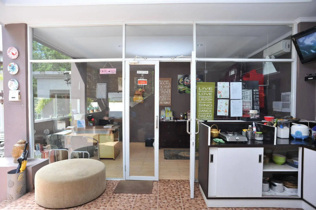 巴厘岛艾里乌努得全景金巴兰酒店(Airy Unud Panorama Jimbaran Bali)
