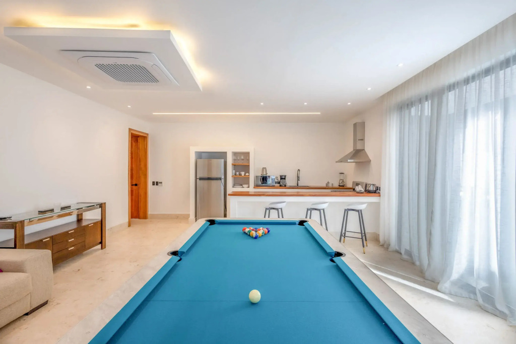 Luxury 9BR Beachfront Stunner With Private Pool