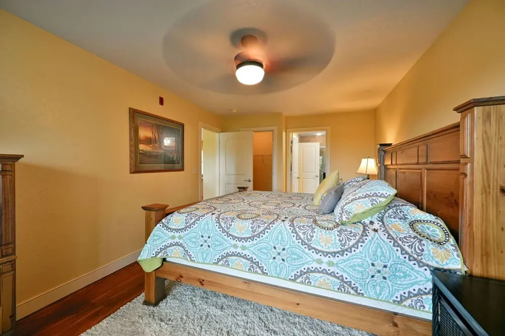 Unit 109 2 Bdrm/ 2 Ba 2 Bedroom Condo by RedAwning