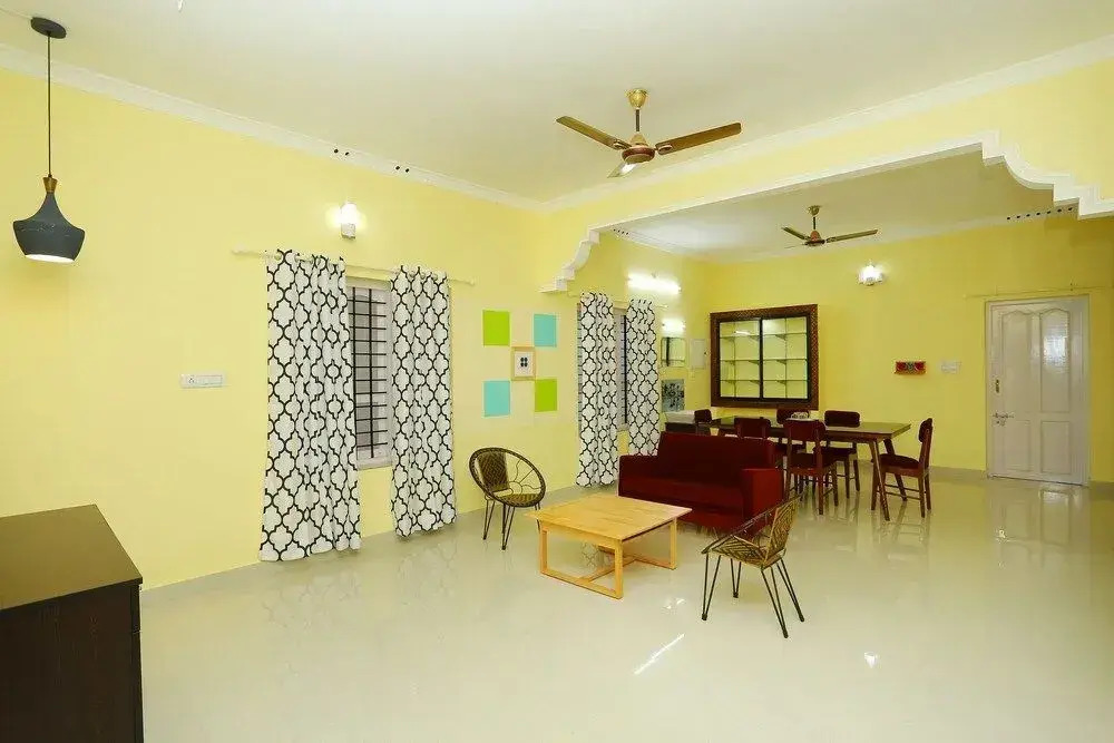 OYO Home 28030 Lively Stay