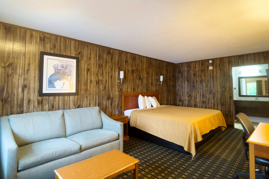 Tennessee Mountain Lodge Riverside by OYO
