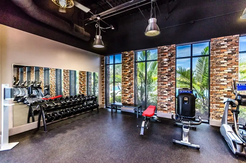 Vibrant Townhome w Private Pool, near Disney