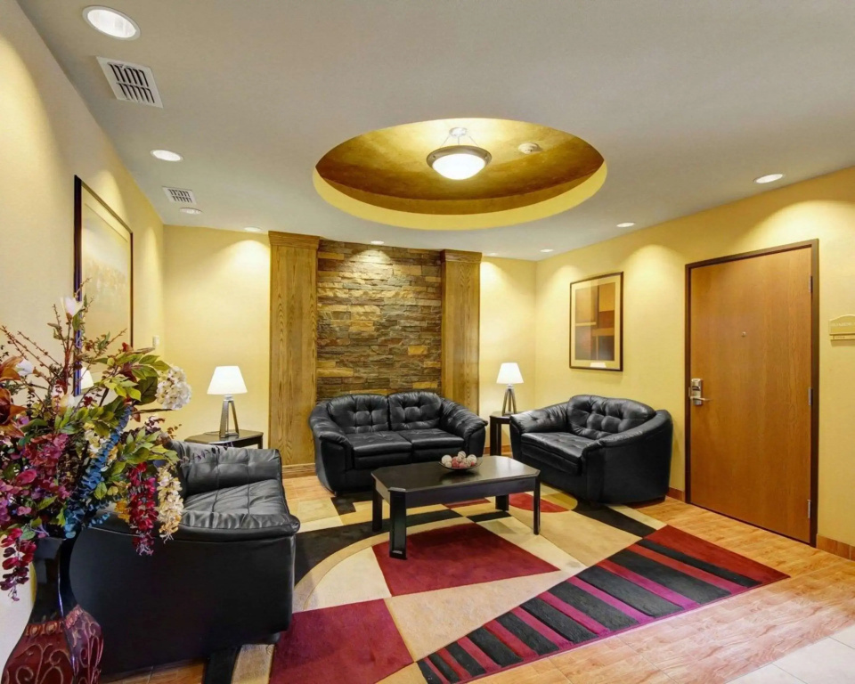 Comfort Inn & Suites Donna near I-2