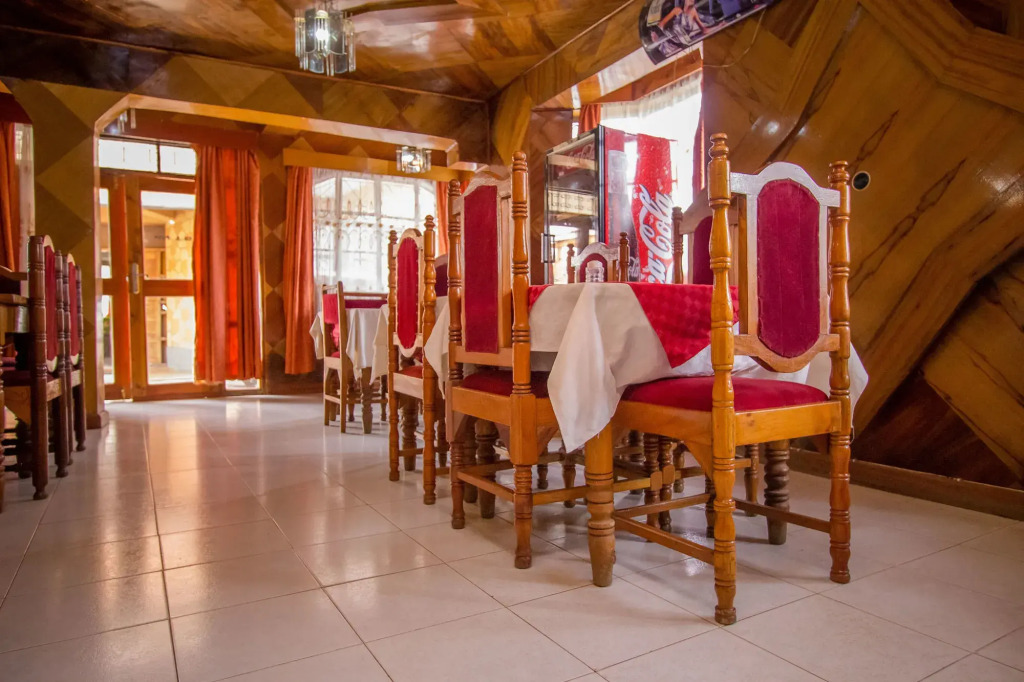 Hotel Genevieve