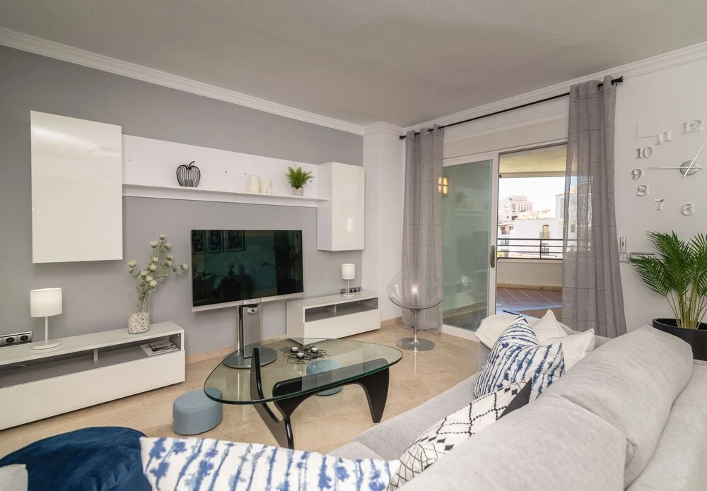 Comfy And Stylish Puerto Banus Apartment