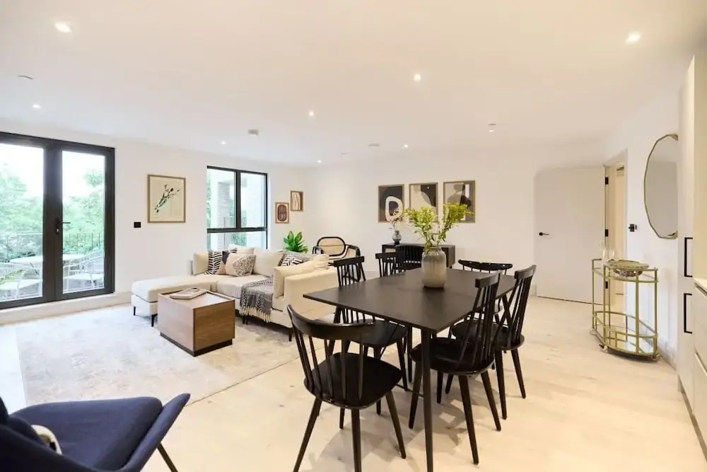 The South Wimbledon Place - Adorable 2bdr Flat With Balcony