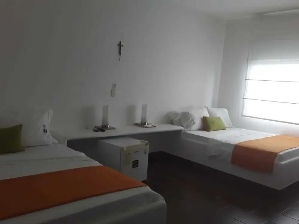 Hotel Iguanas de Los Llanos