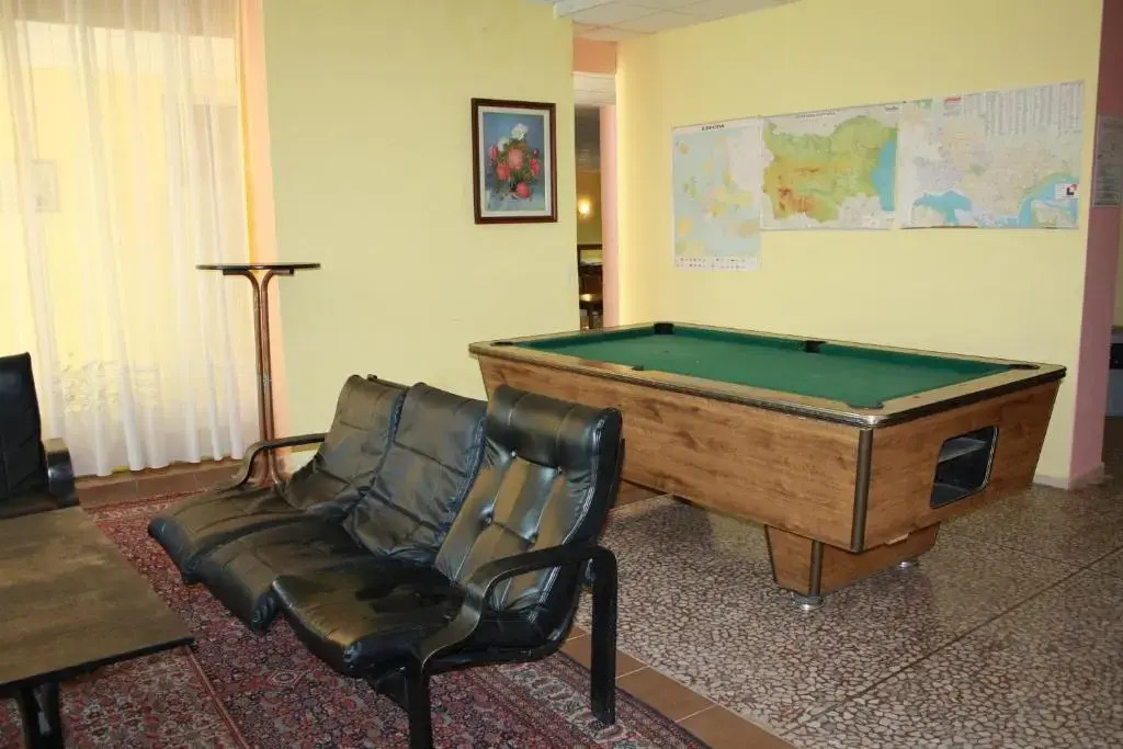 Sunny Varshava Hotel