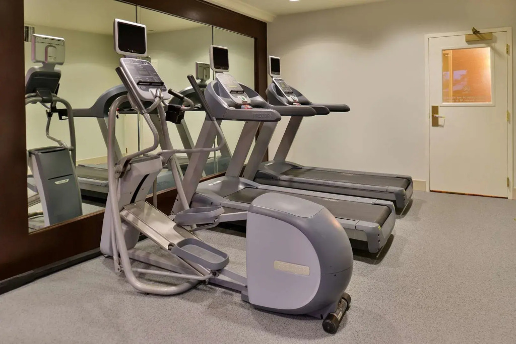 Hilton Garden Inn Addison