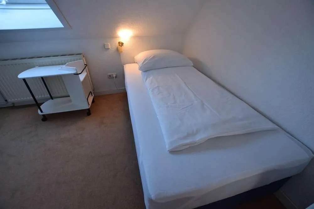 Tolstov-Aparthotels Generous 3 Room Apartment