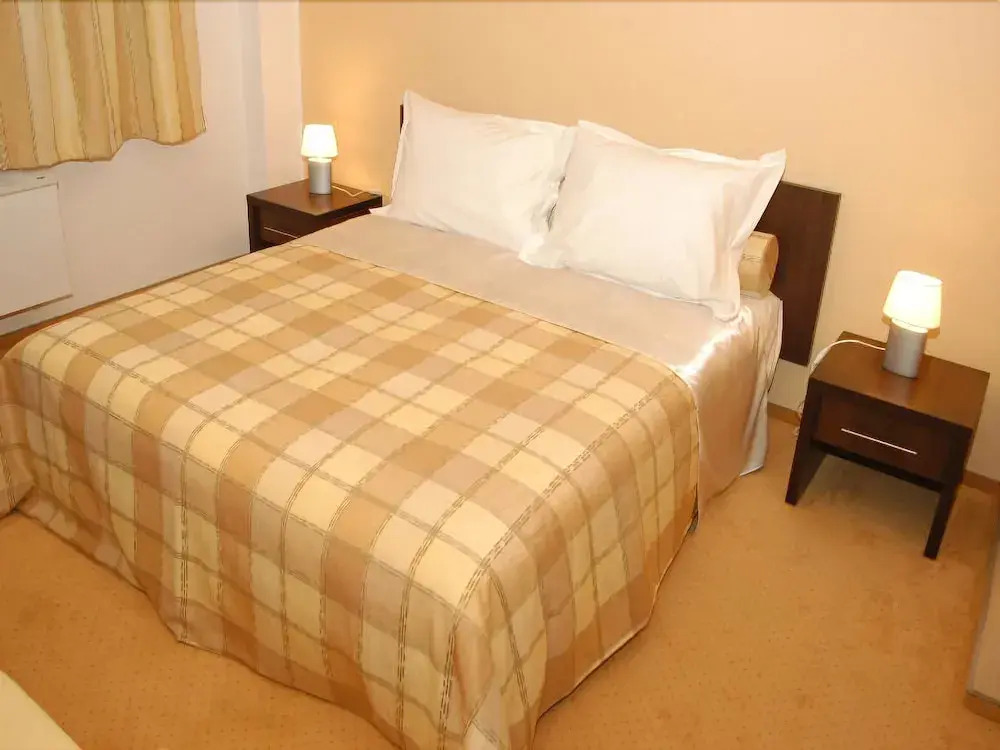 Celly Hotel