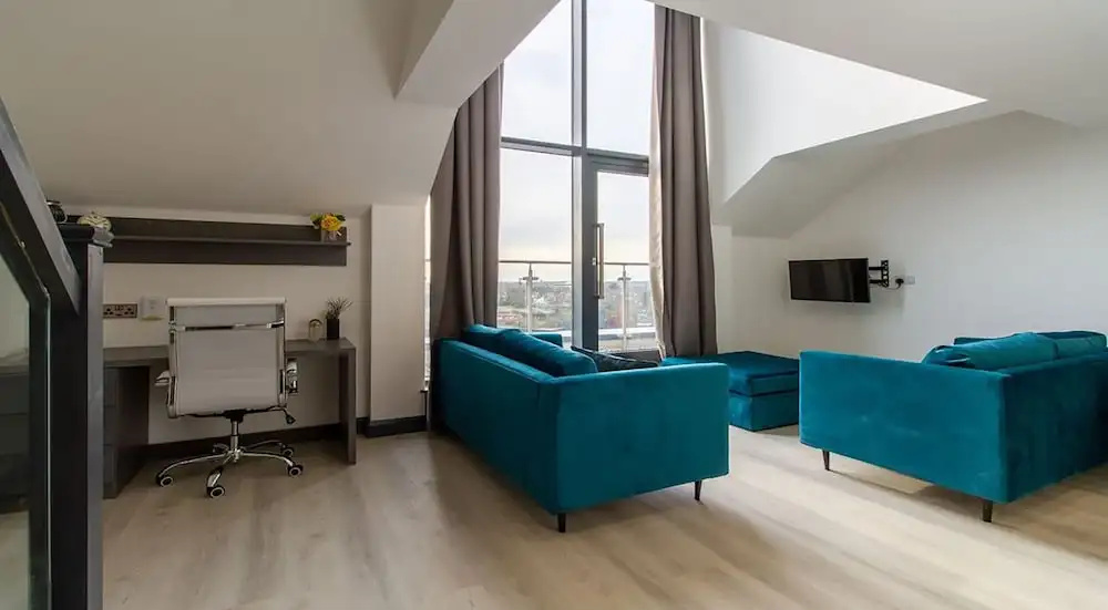 The Residence Coventry by Paymán Club