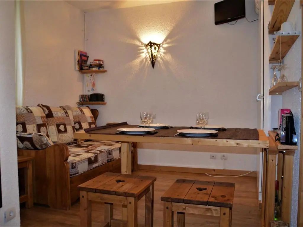 Appartement Les Menuires, 1 pièce, 3 personnes - FR-1-452-144