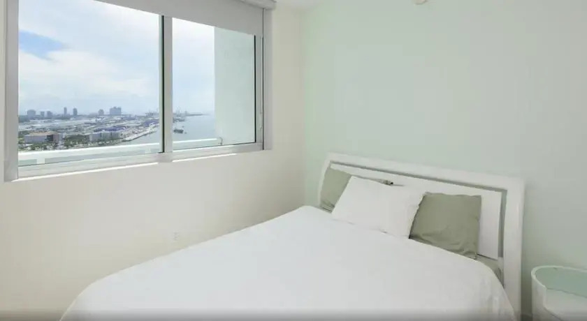 Luxury Ocean View Downtown Miami
