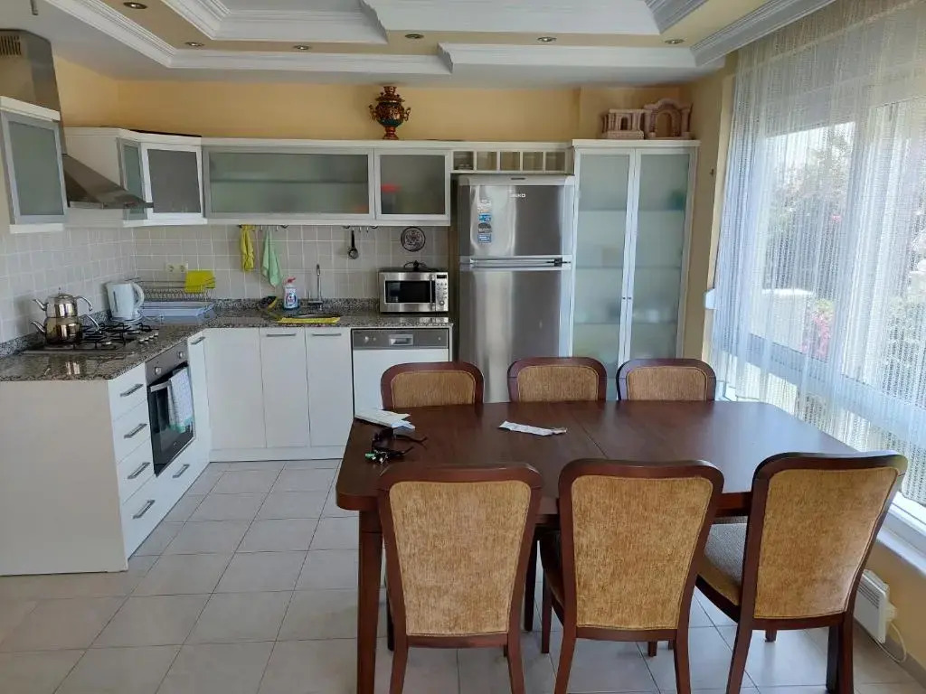 Dinek mahallesi,Eski Antalya yplu cad.,Uygun Cleopatra 3 Sitesi no:59 Blok:E daire:2
