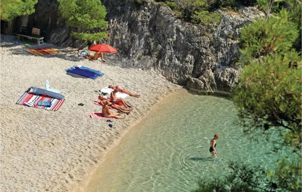 Three-Bedroom Holiday Home in Imotski