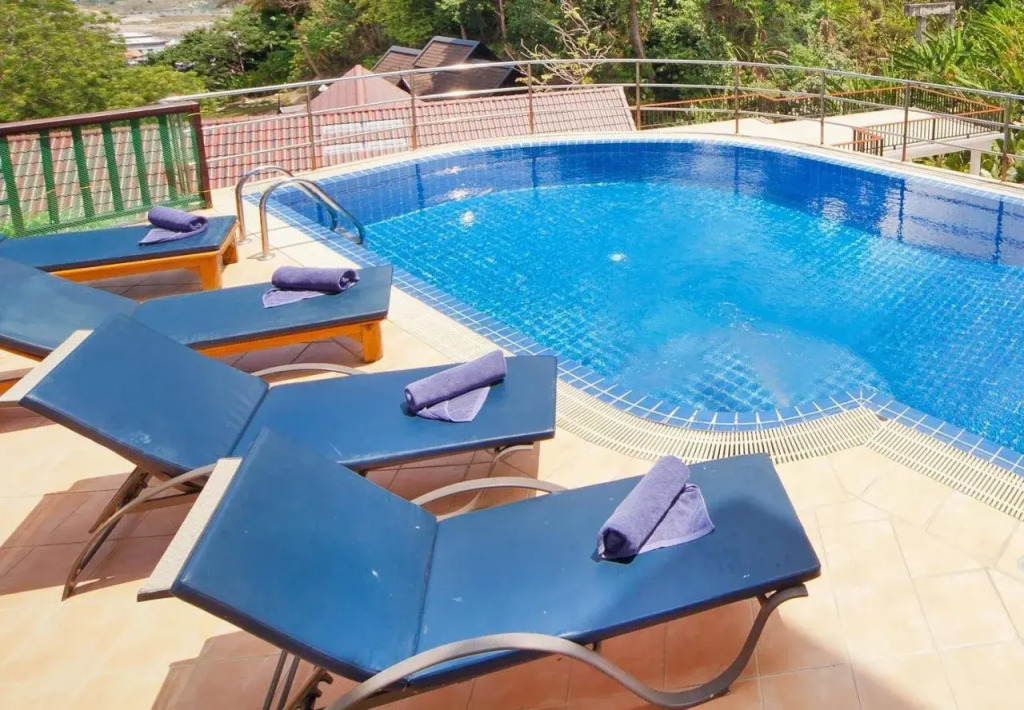 Phuket Villas at Patong Hill Estate