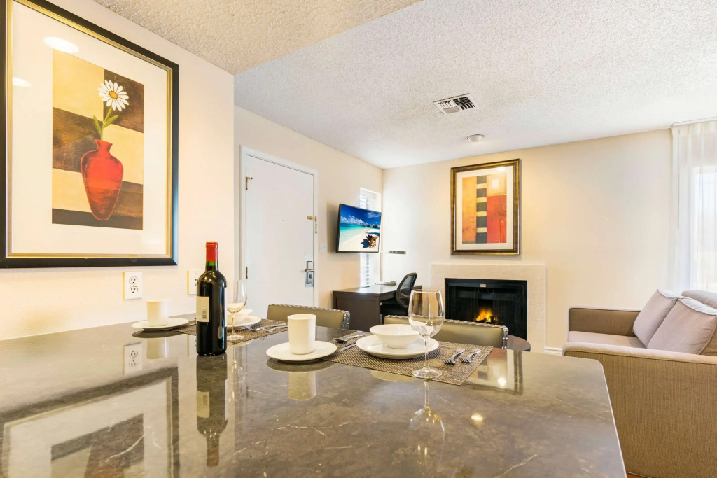 Chase Suite El Paso