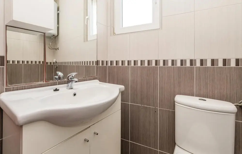 Amazing Apartment in Povljana With 2 Bedrooms