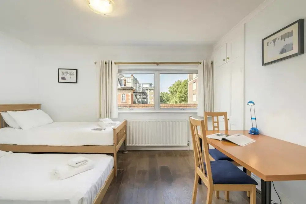 Adorable 3 bed Apartment in Bayswater