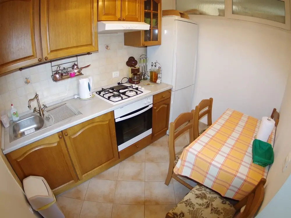 Quaint Apartment with Garden in Pula