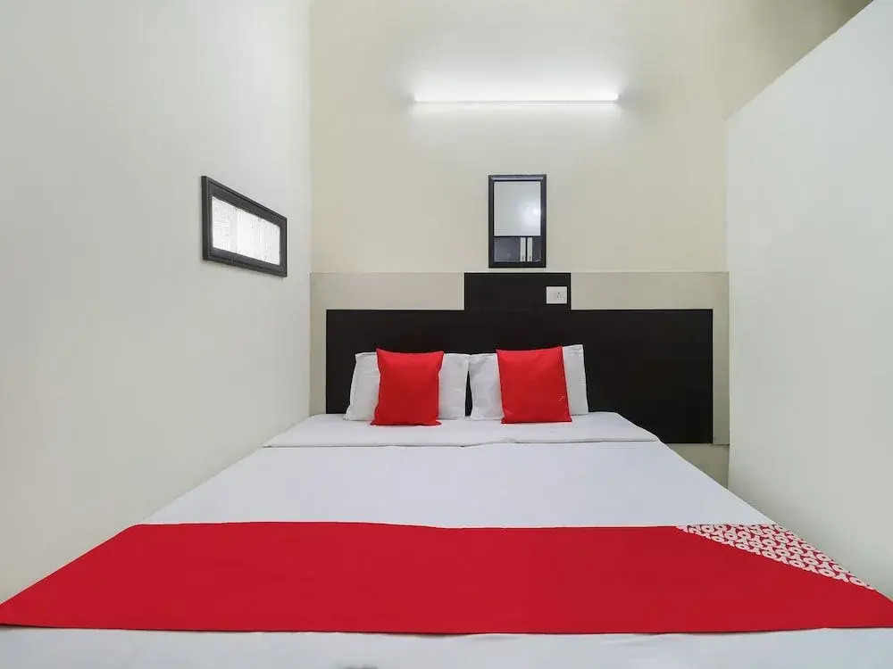 Oyo 45903 Royal Guest House