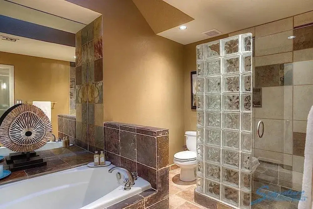 Continental Gardens By Signature Vacation Rentals
