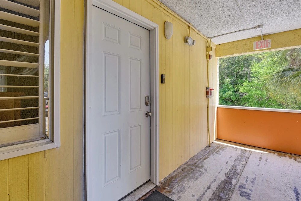 Dock Access! Condo 5 Mi to Okaloosa Island Beach